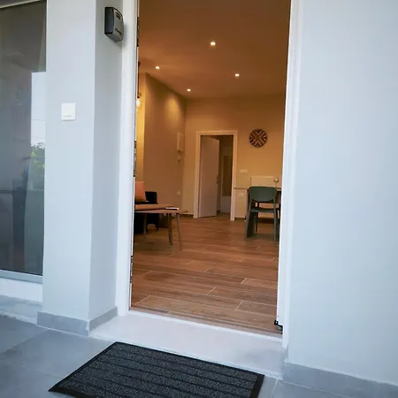 Apartament Kantouni House 2 *