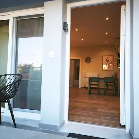 شقة Kantouni House 2 *